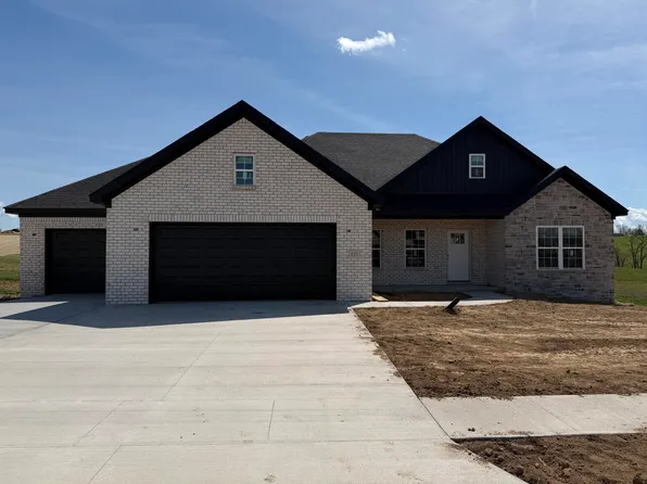 121 Cabela Dr, Richmond, KY 40475