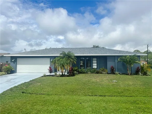 417 SE Lamon Lane, Port St Lucie, FL 34983