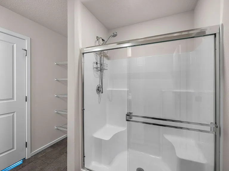 4440 W Bedford Ave — Photo 16