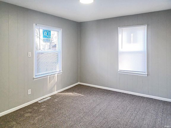 3rd image of 1317 S Fairlawn Ave