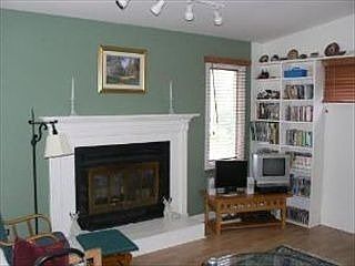2nd image of 327 Vine St