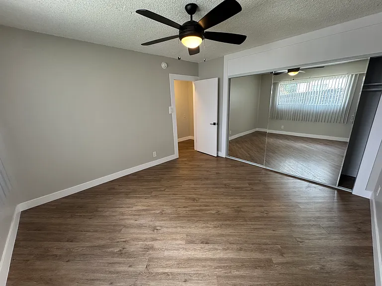 6000 Franklin Avenue — Photo 18