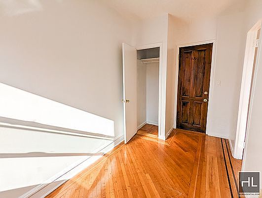3rd image of 409 Sterling Pl APT 1