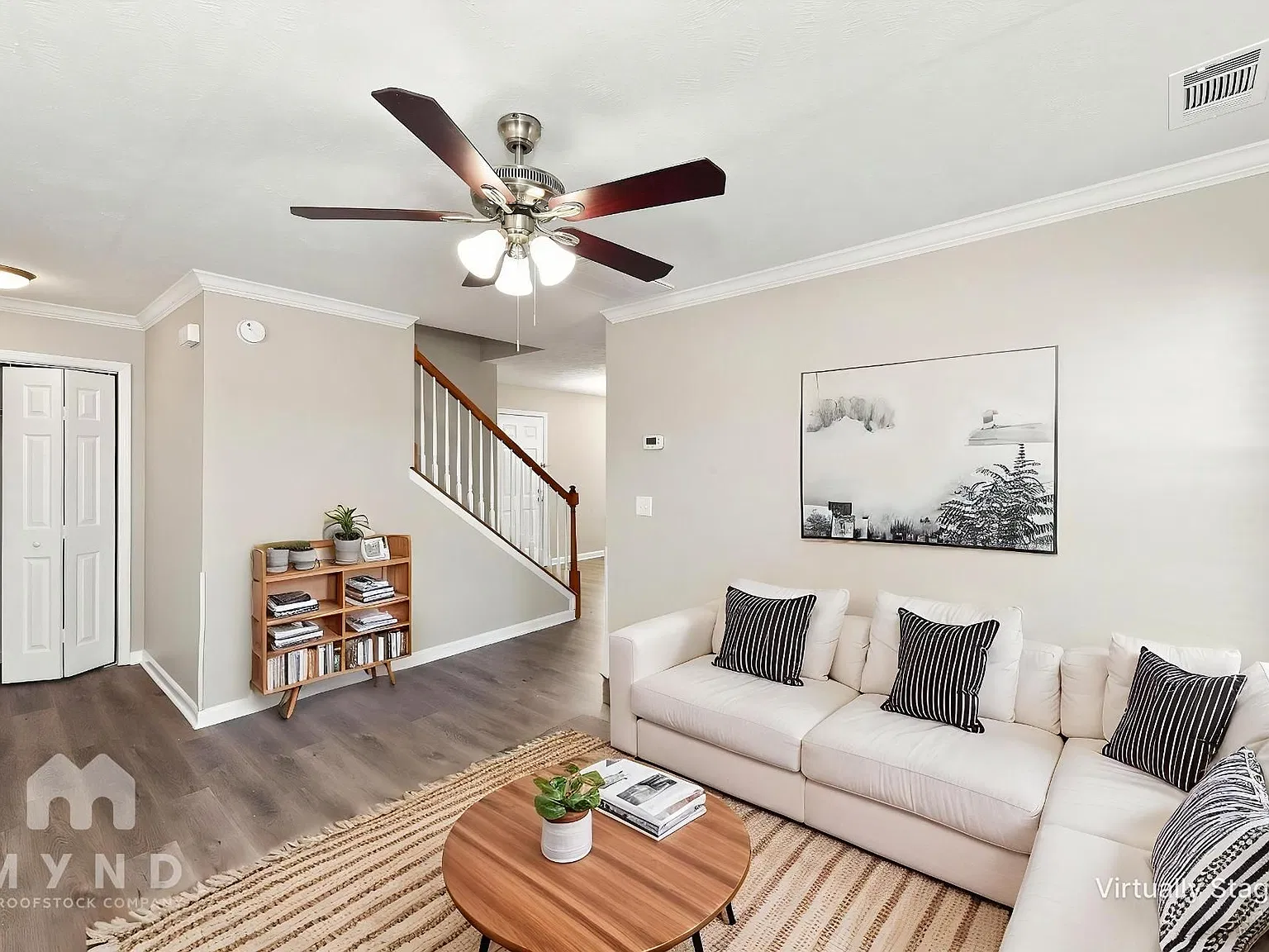 3 bed, 2.5 bath, 1770 sqft, $1,899 — Photo 3