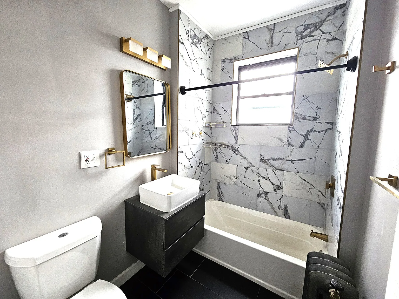 2 bed, 1000 sqft, $2,100 — Photo 3