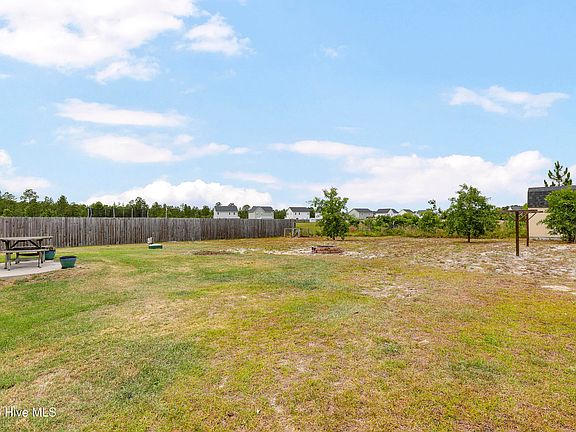 5th image of 440 Elgin Road