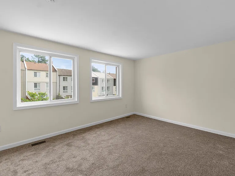 10289 Daystar Ct — Photo 15