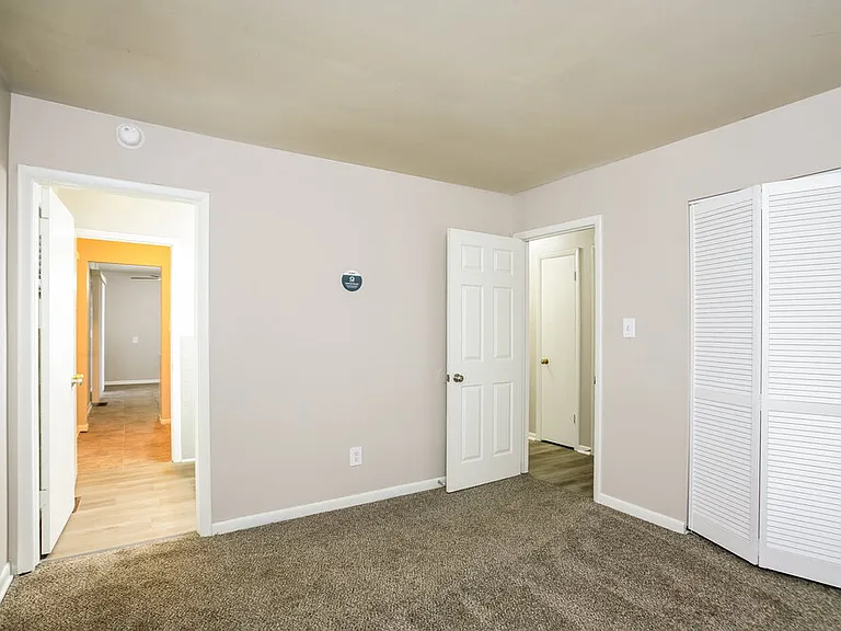 51 N Galeston Ave — Photo 11