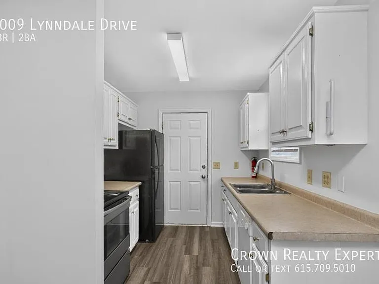 1009 Lynndale Dr — Photo 19