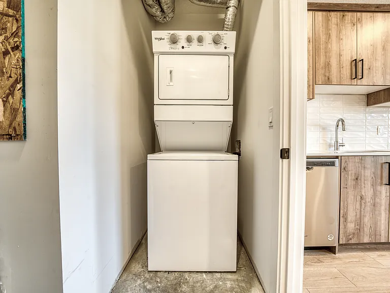 2925 12th Ave SW #203 — Photo 10