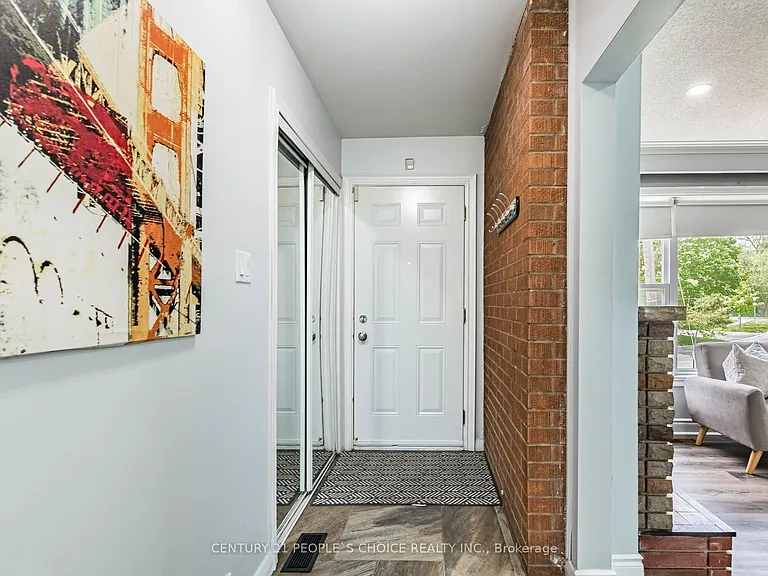 39 Meadowland Dr — Photo 4
