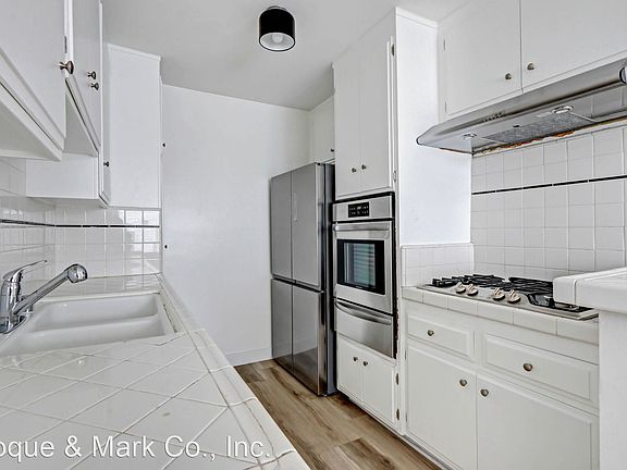 3rd image of 3663 Mentone Ave APT 6