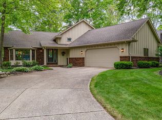 5701 Lantern Ln, Midland, MI 48642