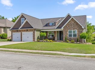 3401 Willow Lake Cir, Chattanooga, TN 37419