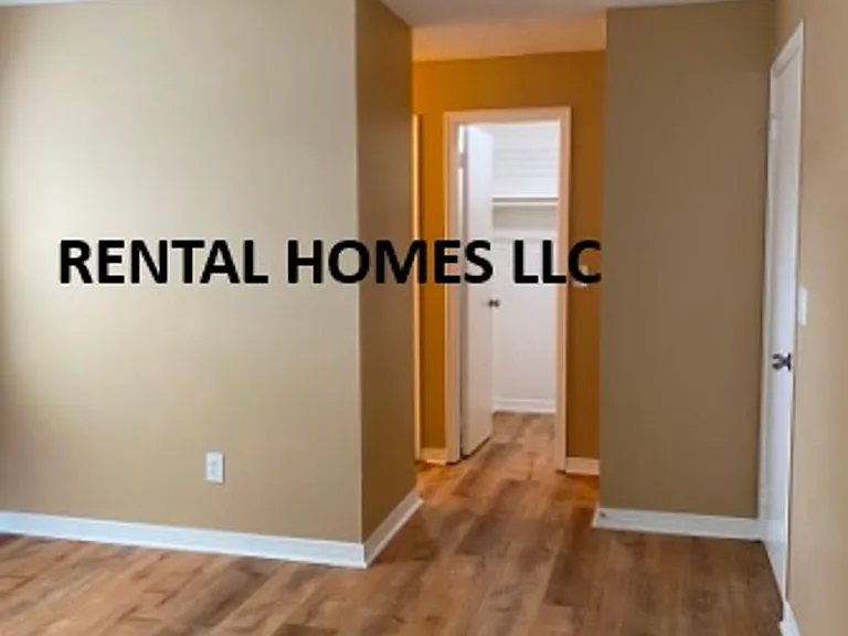1215 Sophie Blvd — Photo 15