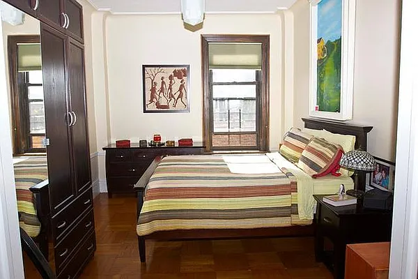 Sold by Real Direct | media 29