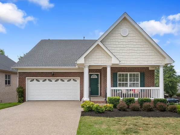 1005 Dunrobin Dr, Franklin, TN 37067
