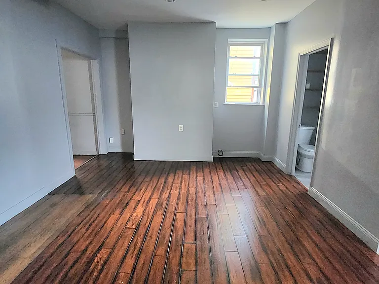 66 Vincent St #1 — Photo 8
