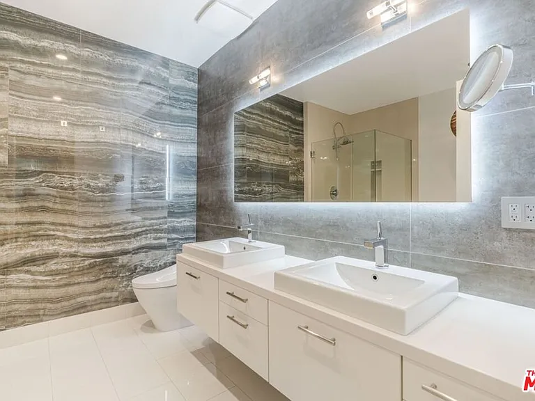870 Haverford Ave #101 — Photo 15