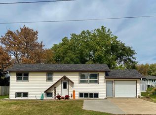 510 2nd St NW, Dodge Center, MN 55927