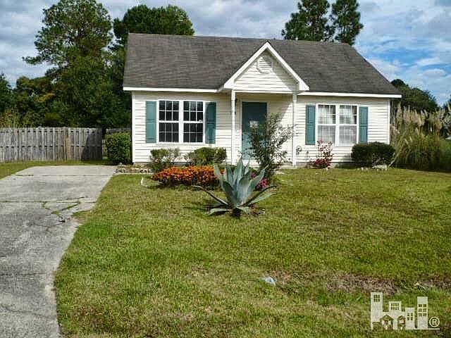 1st image of 318 SE Deepwoods Court