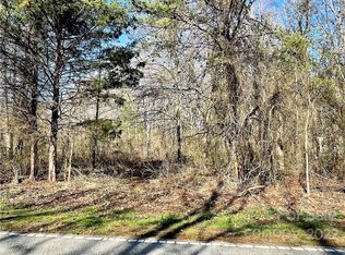 3010 Riverside Dr, Lexington, NC 27292