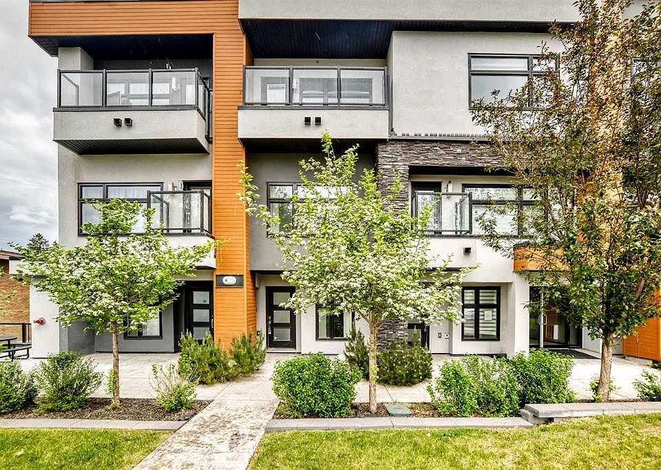 1st image of 1632 SE 20th Ave NW #109