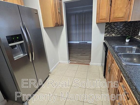 5th image of 1019 Wildwood Ave