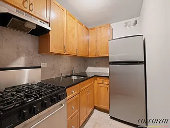 185 Hall Street, #602