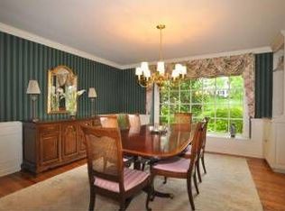 37 Greenbriar Rd, Summit, NJ 07901