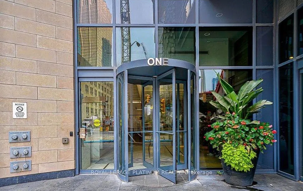 1 bed, $2,400 — Photo 2