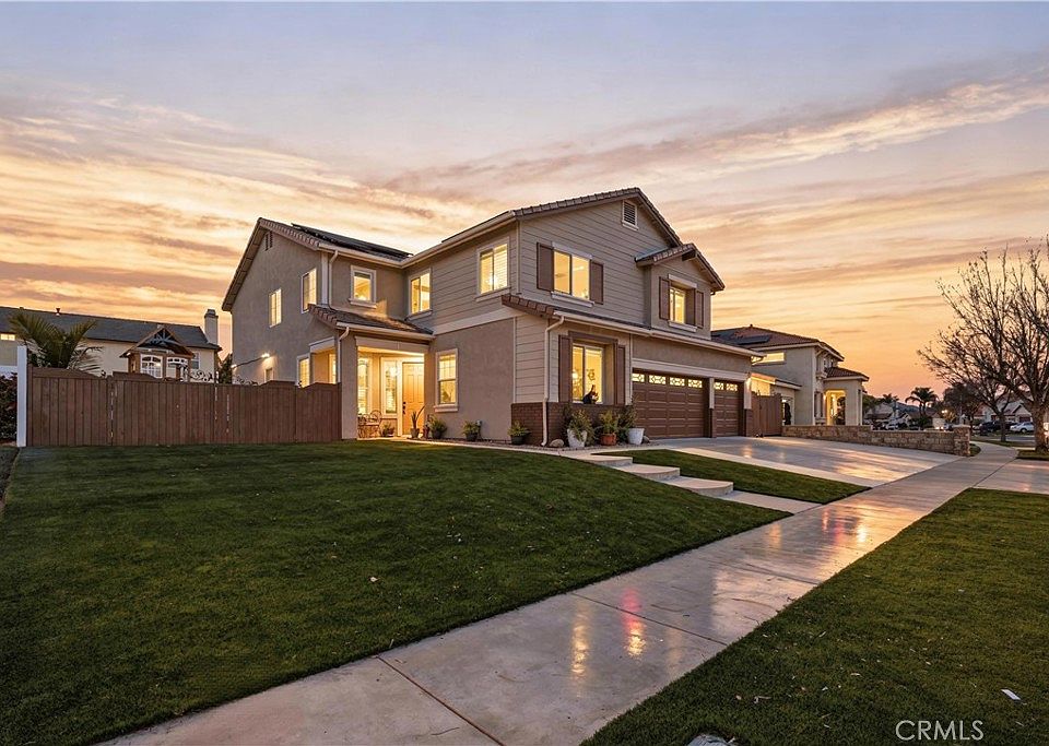1st image of 33671 Marigold Ln