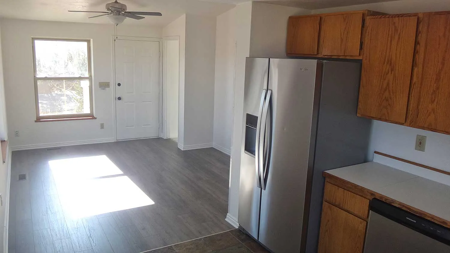 3 bed, 1200 sqft, $3,900 — Photo 2