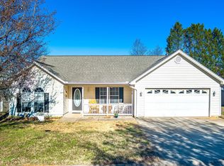 6 Appalachian Ln, Mauldin, SC 29662