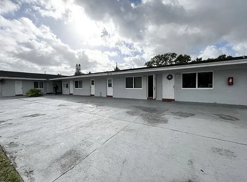 Floor plan 5600 NW 15th St (REIB LLC)DO NOT SEND ANYONE W...