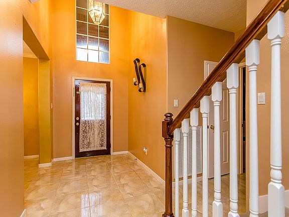3rd image of 4847 Zachary Ln