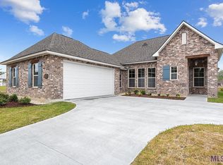 21497 Bluefin Dr, Springfield, LA 70462