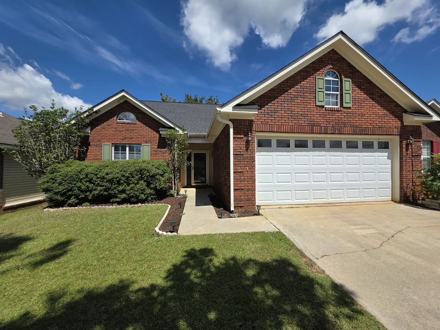 3 bed, 1388 sqft, $1,600 — Photo 3