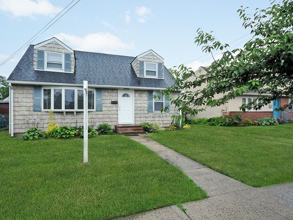 1st image of 11 Genesee St