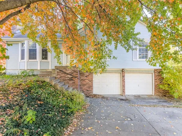 10409 N Campbell Ct, Kansas City, MO 64155