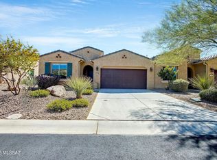 1075 N Echo Ranch Dr, Green Valley, AZ 85614