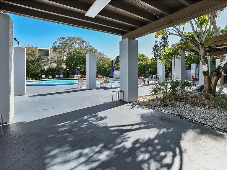 2800 Somerset Dr #418J — Photo 22