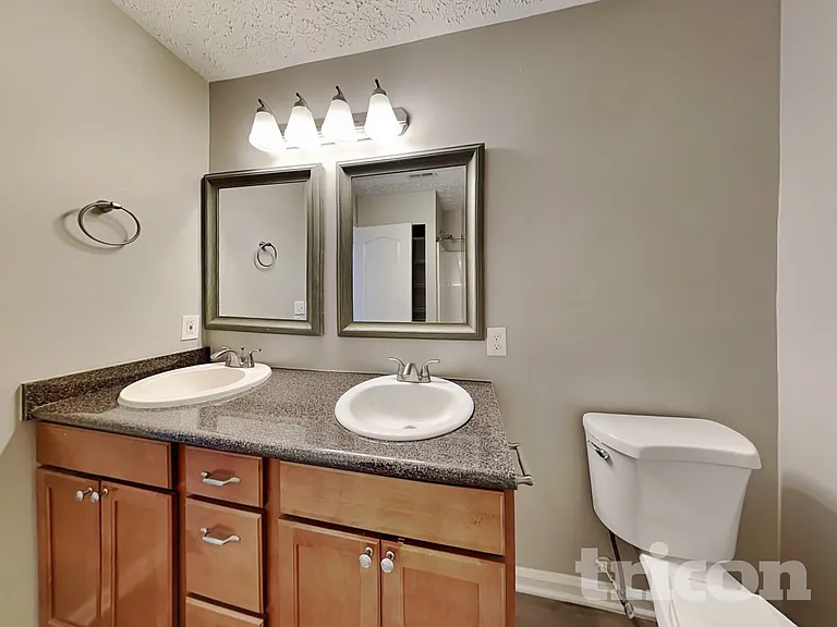 1829 Elkpark Dr — Photo 8