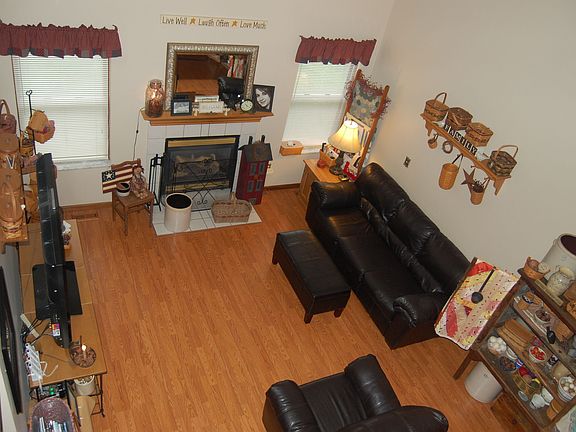 2nd image of 7484 Liberton Pl