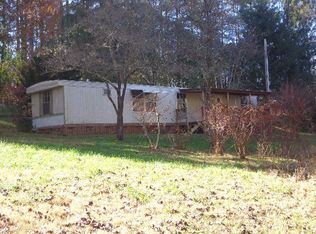 881 Waldroup Rd, Brasstown, NC 28902