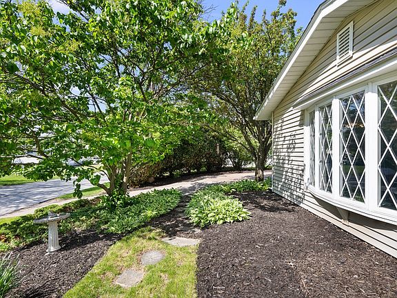 4th image of 1511 Parklane Dr