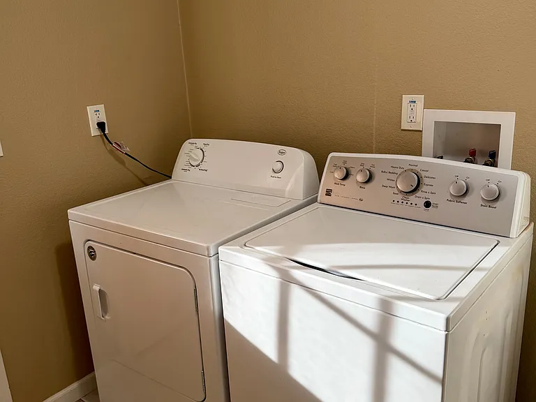 2815 Powell Ct #2 — Photo 7