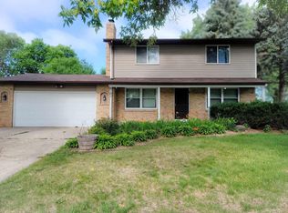 8101 Xenia Ave N, Brooklyn Park, MN 55443