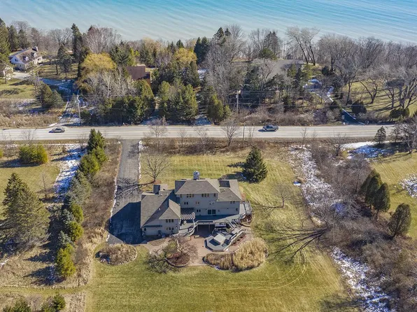 143 Lake Shore ROAD, Grafton, WI 53024