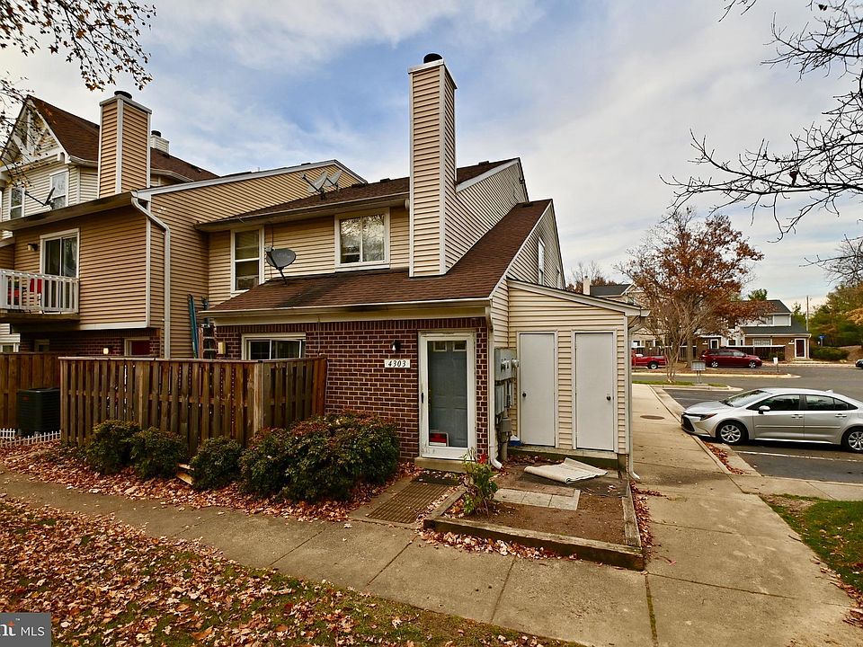 1st image of 4303 Pembrook Village Dr #15